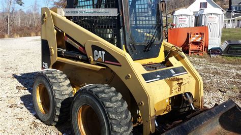 236 caterpillar skid steer|cat 236 skid steer specifications.